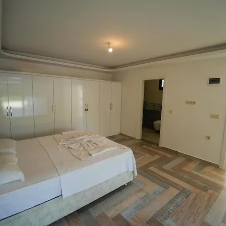 Celebrity B Villa