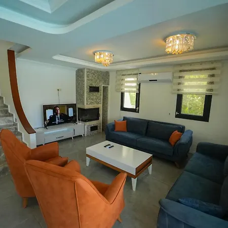 Celebrity B וילה *